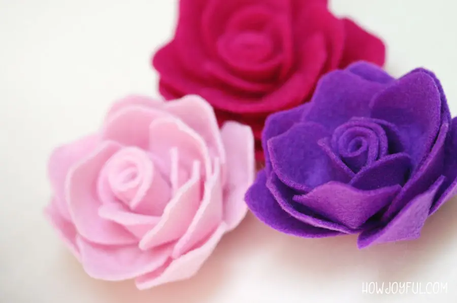 Learn how to make a rose out of felt with @howjoyful's FREE pattern