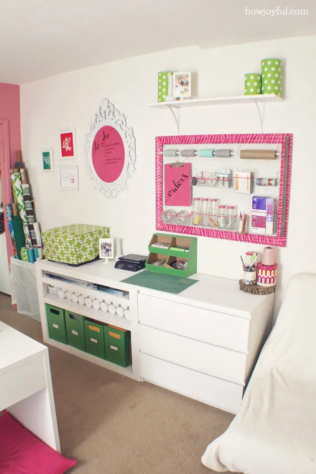 DIY shipping station