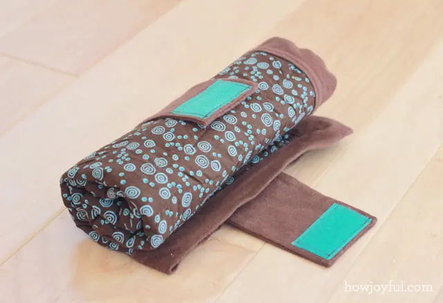 DIY Waterproof Sitting Mat - sewing tutorial 